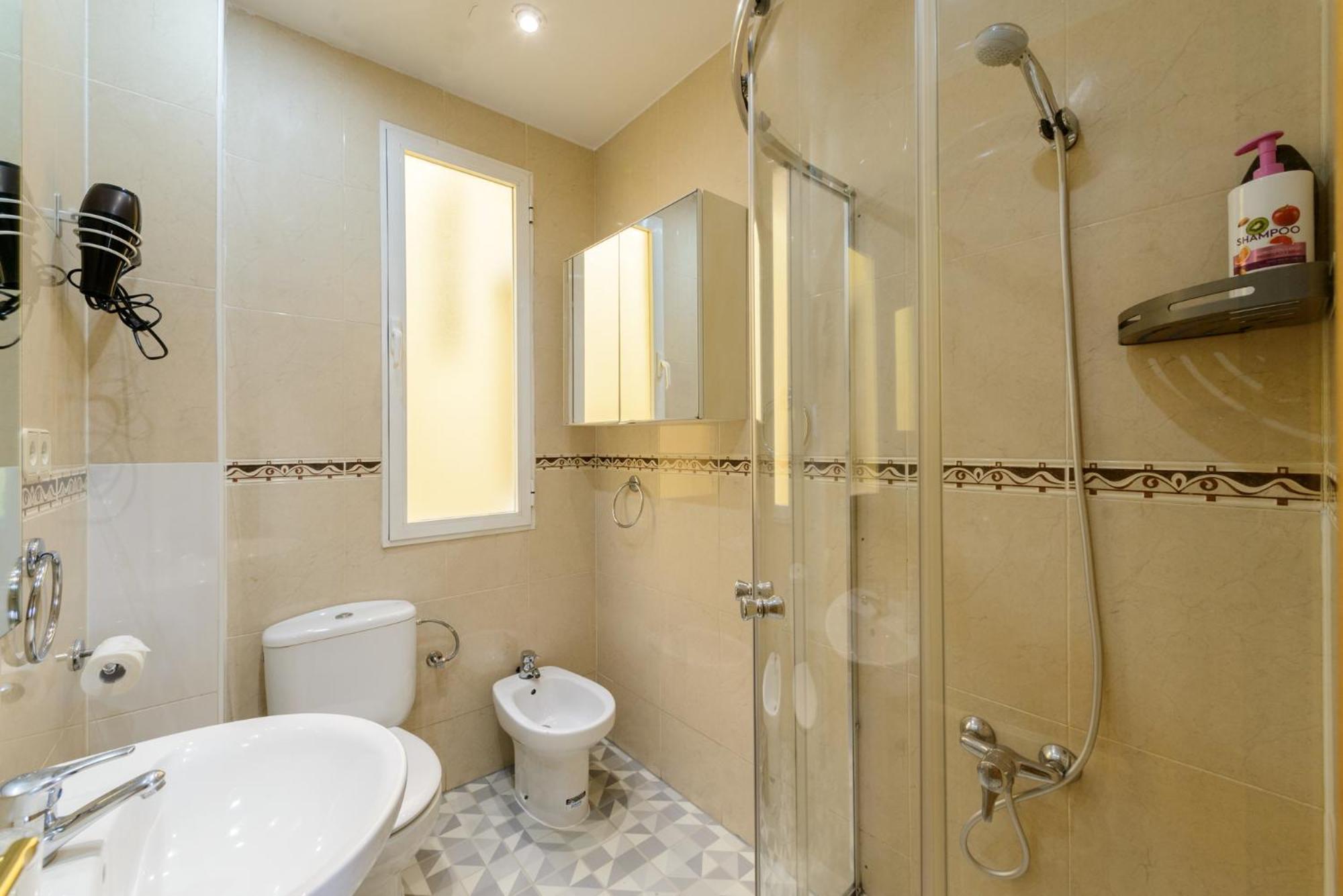 Apartamento Amplio Piso En Madrid Centro Con Vistas Al Templo De Debod Exterior foto