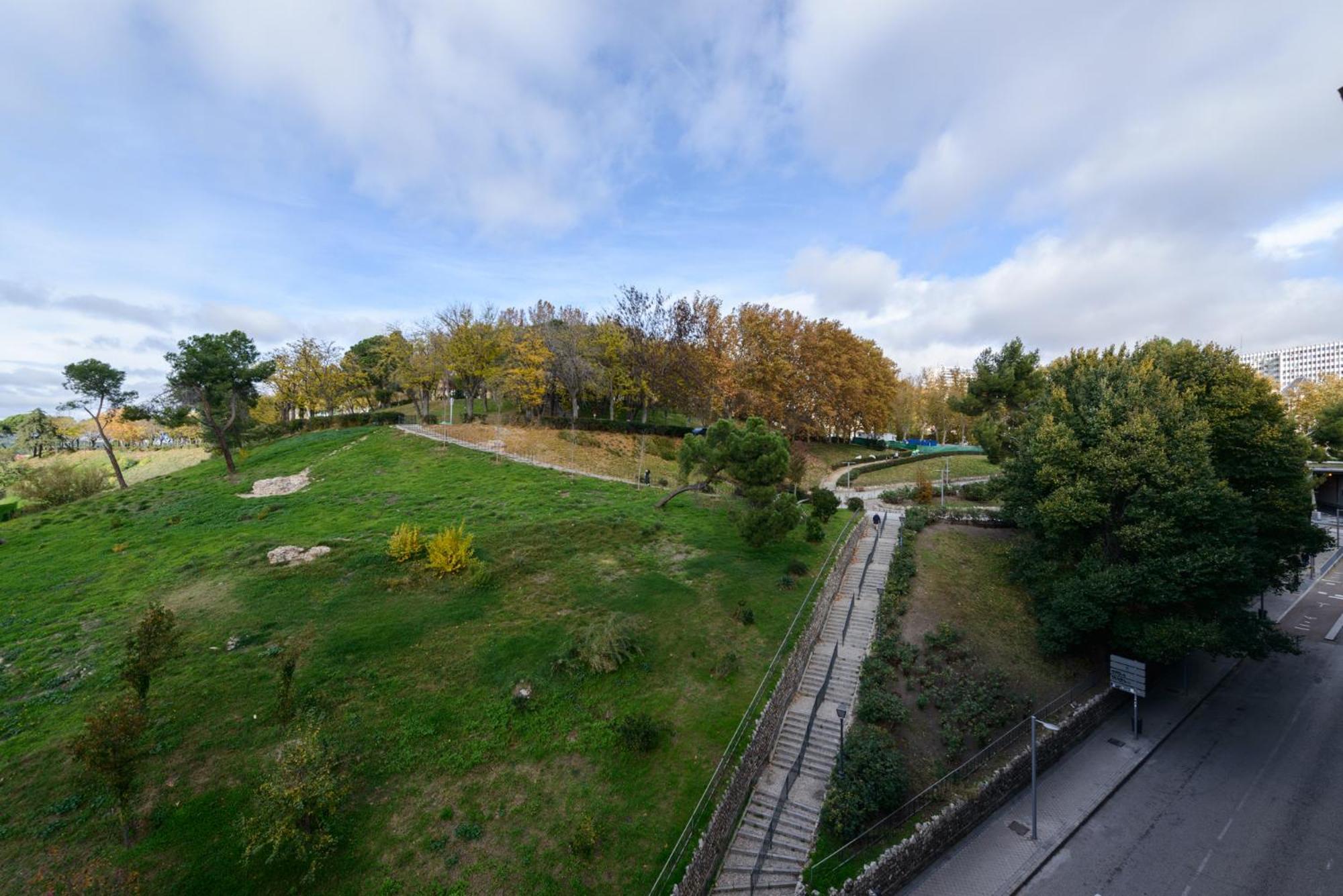 Apartamento Amplio Piso En Madrid Centro Con Vistas Al Templo De Debod Exterior foto