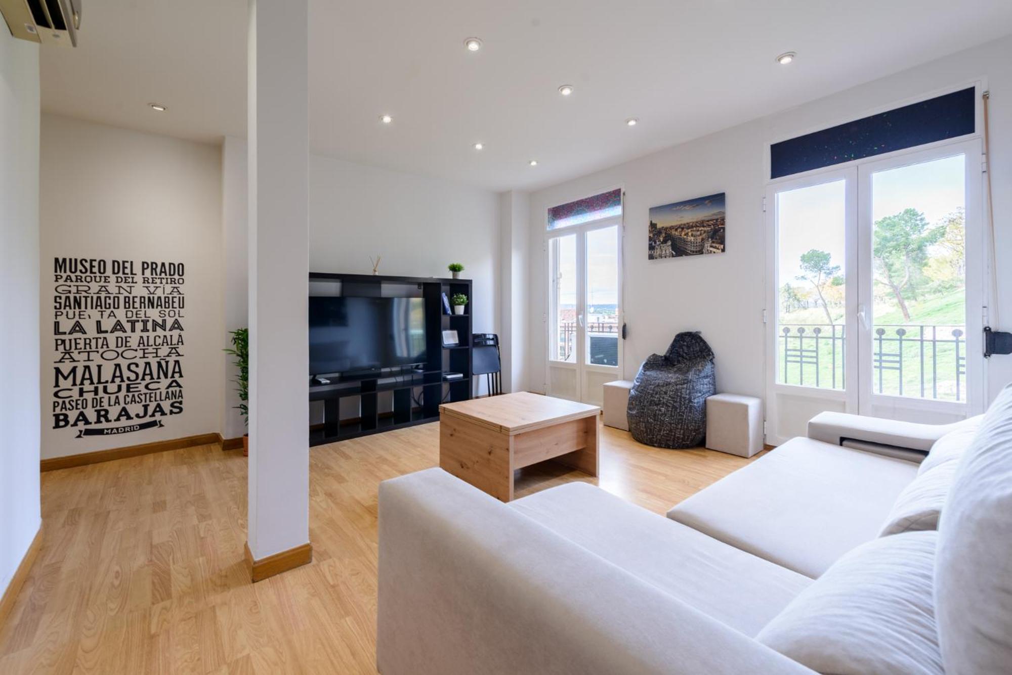 Apartamento Amplio Piso En Madrid Centro Con Vistas Al Templo De Debod Exterior foto