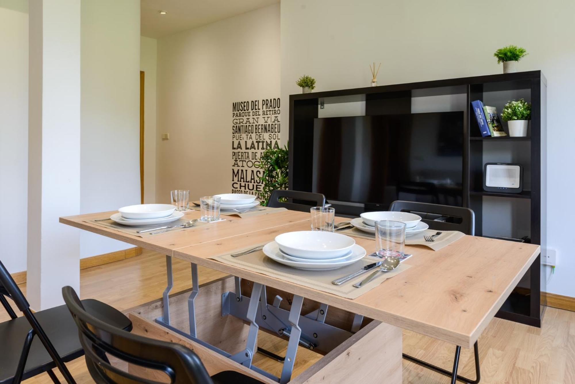 Apartamento Amplio Piso En Madrid Centro Con Vistas Al Templo De Debod Exterior foto